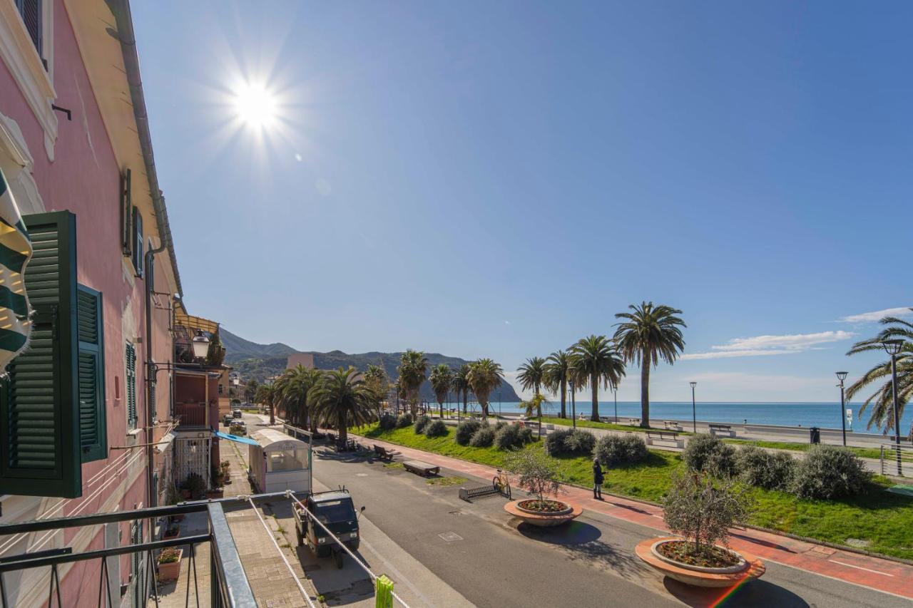 105 - La Casa Di Jacopo, Fronte E Vista Mare In Centro A Riva Trigoso, 20 Metri Dalla Spiaggia